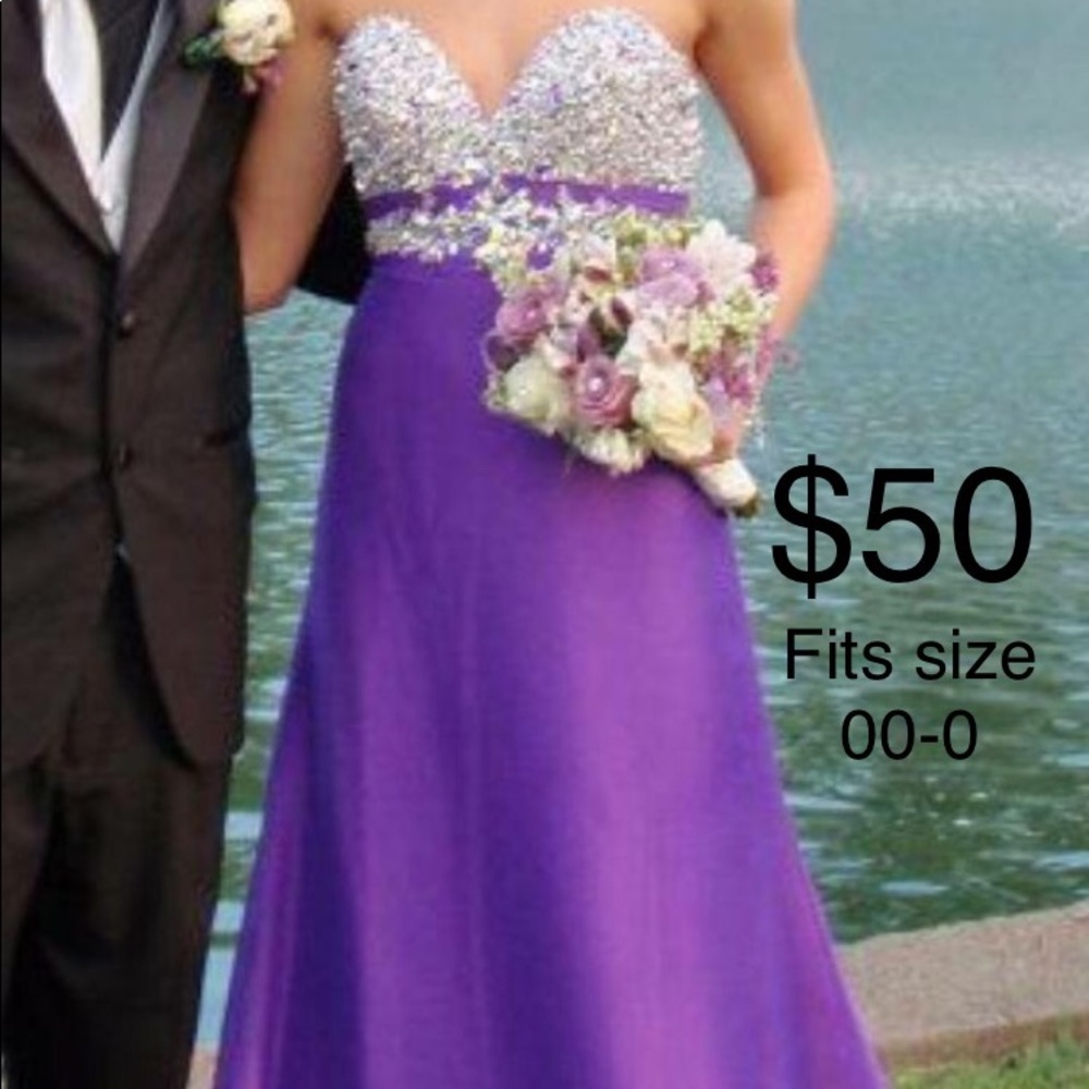 Beautiful Purple Dress with Beaded Sweetheart Neck
